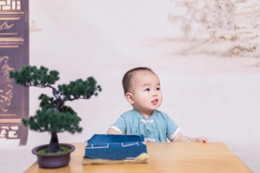 四平怀孕为啥肚子会长毛