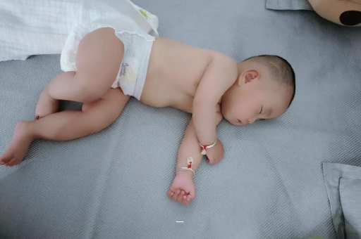 四平溶豆几个月宝宝可以吃